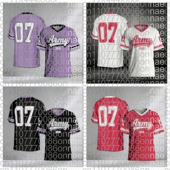 Men&rsquo;s / Women&rsquo;s / Kids' Clothing