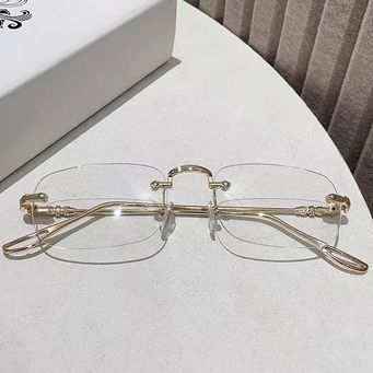 Eyewear & Accessories