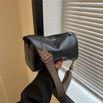 Shoulder Bags