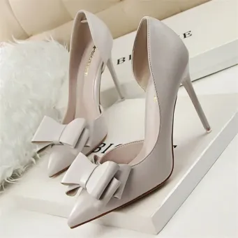 Women's Shoes