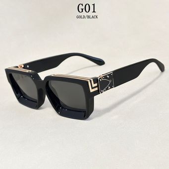 Eyewear & Accessories