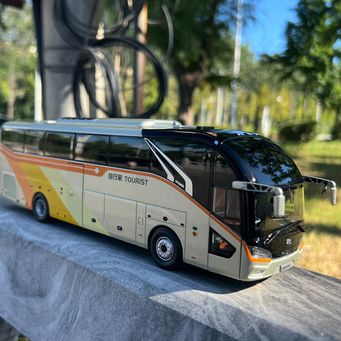 Play Vehicles & Models