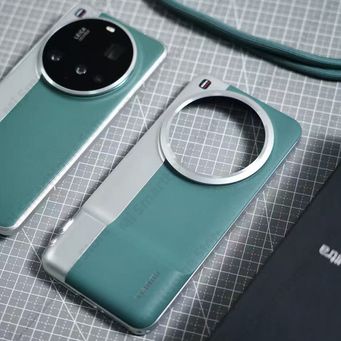 Smart Gadgets & IoT Devices