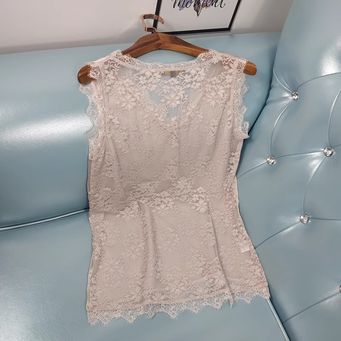 Shirts & Tops