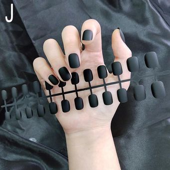Nails & Manicure