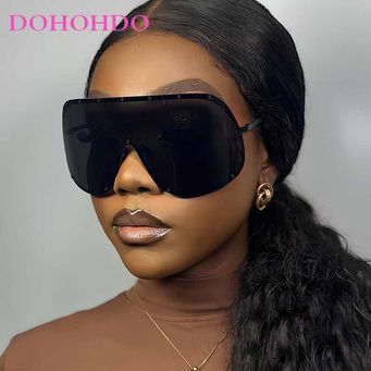 Eyewear & Accessories