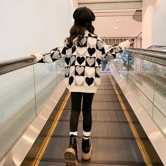 Sweaters & Sweatshirts