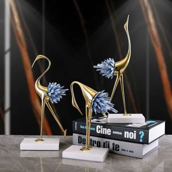 Decorative Flowers & Wreaths