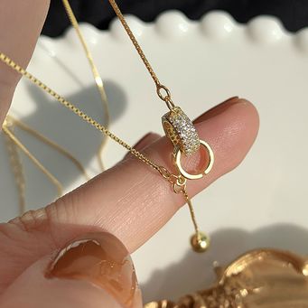 Necklace & Pendants