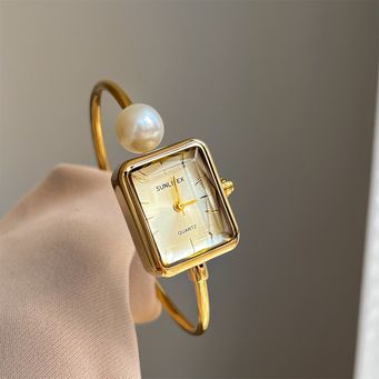 Women's Bracelet Watches