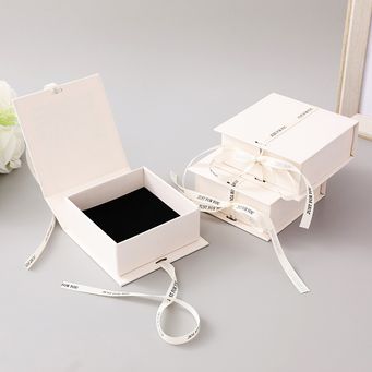 Jewellery Packaging & Display