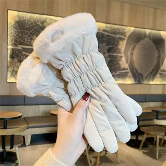 Woman Gloves & Mittens