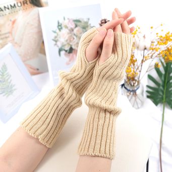 Woman Gloves & Mittens