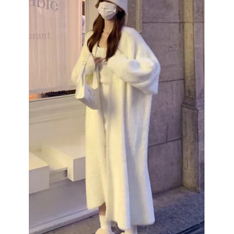 Sweaters & Sweatshirts