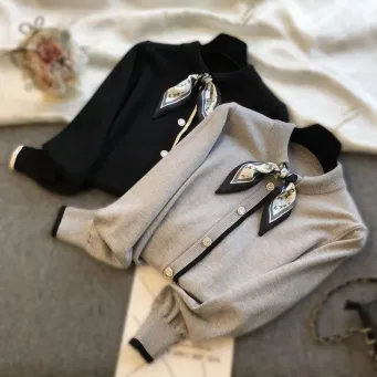 Sweaters & Sweatshirts