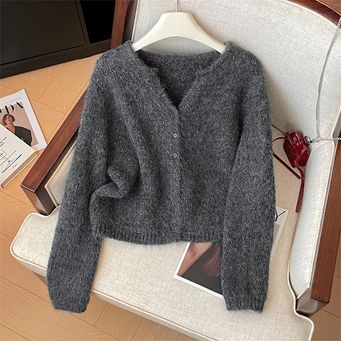 Sweaters & Sweatshirts