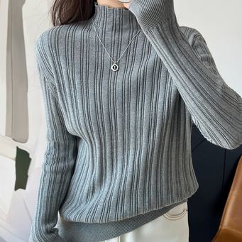 Sweaters & Sweatshirts