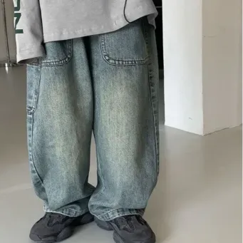 Men&rsquo;s / Women&rsquo;s / Kids' Clothing