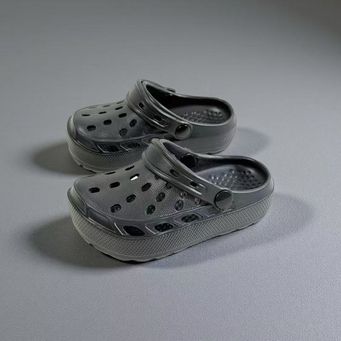 Kids Footwear