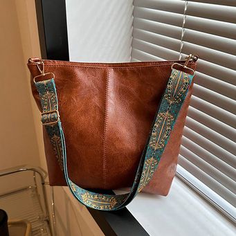 Handbags & Purses