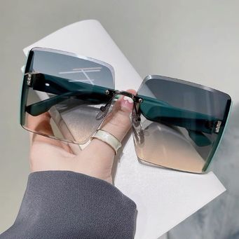 Eyewear & Accessories