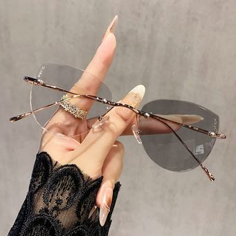Eyewear & Accessories