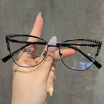 Eyewear & Accessories