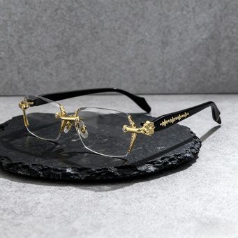 Eyewear & Accessories