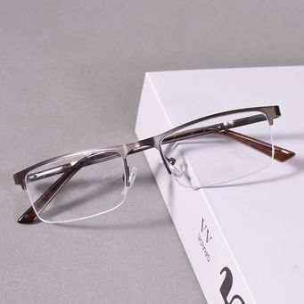 Eyewear & Accessories