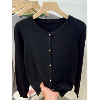 Sweaters & Sweatshirts