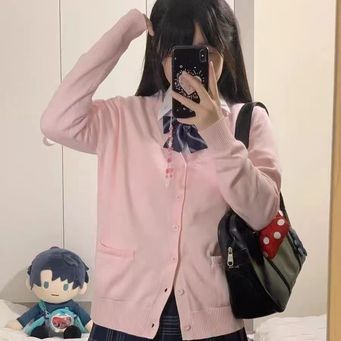 Sweaters & Sweatshirts