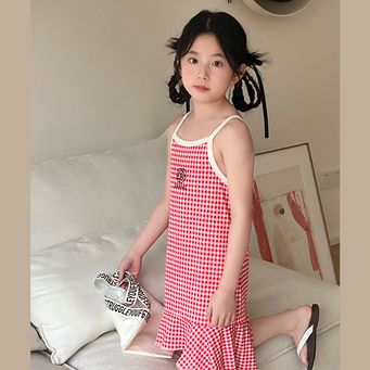 Men&rsquo;s / Women&rsquo;s / Kids' Clothing