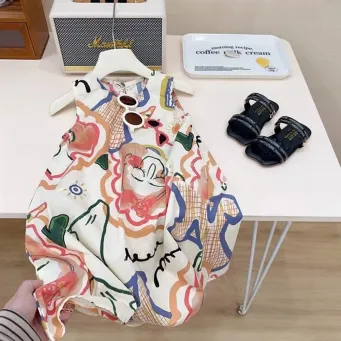 Men&rsquo;s / Women&rsquo;s / Kids' Clothing