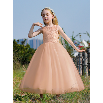 Men&rsquo;s / Women&rsquo;s / Kids' Clothing